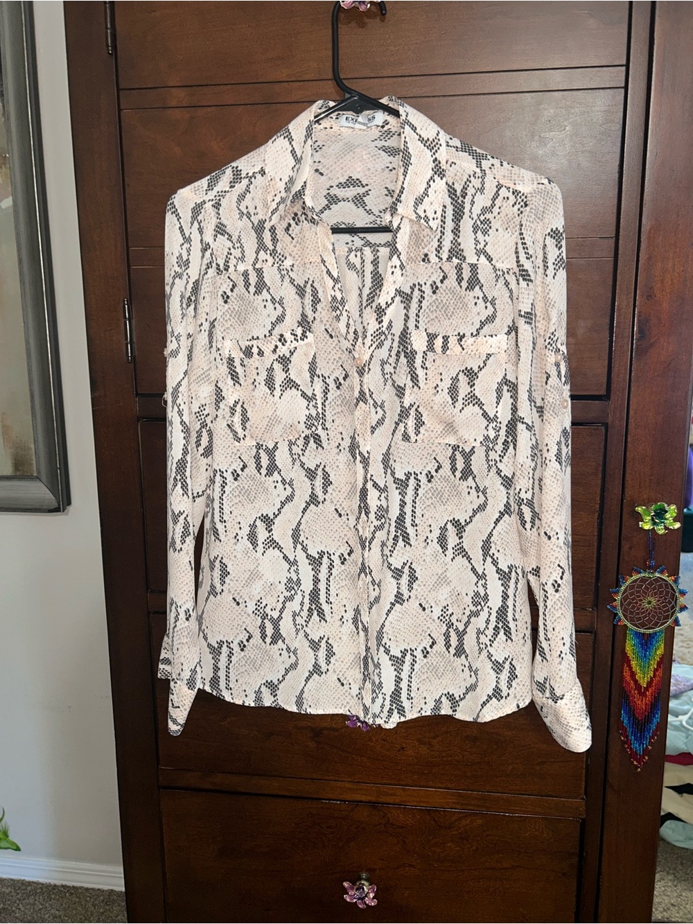 Express Womens’ Snake Skin Pattern Dress Shirt size S